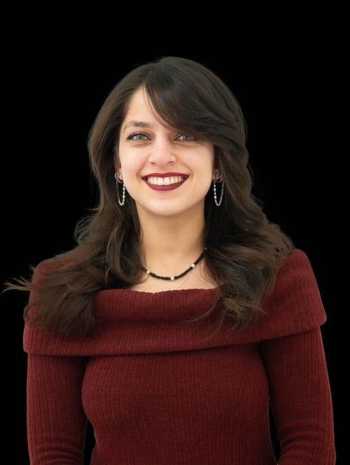 Indu Fawcett, senior stylist at Simon Warwick Salons in Maida Vale – specialist in styling, precision cutting, and creating elegant, wearable looks.